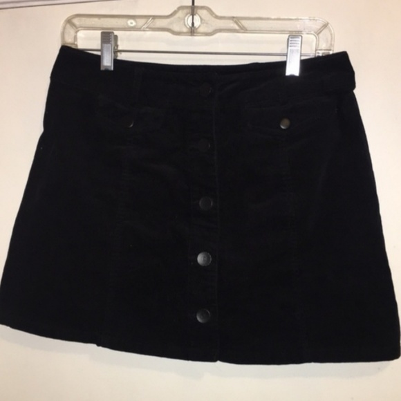 Black Corduroy Button-Down Skirt - Picture 2 of 4